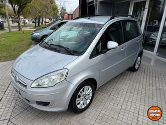 idea 2015 1.4 attractive -tomo inferior-