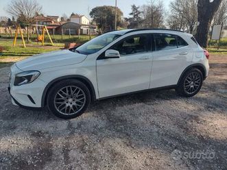 mercedes gla 200 cambio manuale p.e.r.f.e.t.t.a.