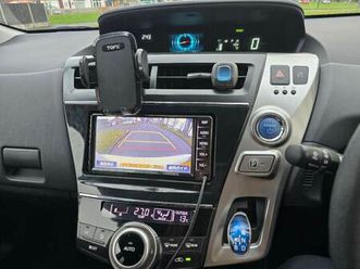 prius alpha plus 7 seater 2019 toyota taxi car uber birmingham manchester luton wolverhampton