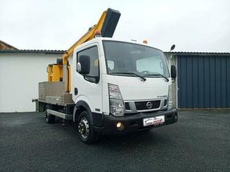 19 900€ ht 2.5 dci 32.12 confort nacelle 3 places