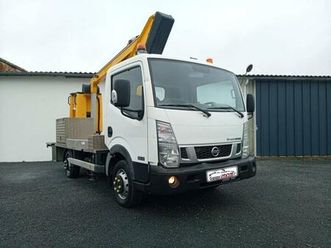 19 900€ ht 2.5 dci 32.12 confort nacelle 3 places