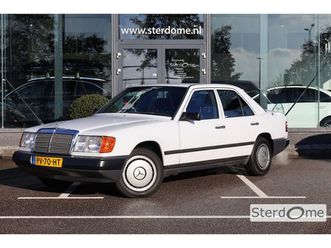 mercedes-benz 200-500 (w124) - 260 e l 6 cilinder l nederlandse auto l boekjes l afneembare trekhaak l zeer nette staat l