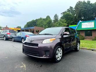 used 2010 scion xd 5-door