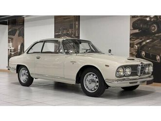 1962 alfa romeo 2600 sprint beige manuel, 5 vitesses cond...