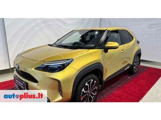 toyota yaris cross, 1.5 l., off-road / crossover