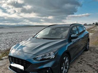 ford focus st- line 1.5 ecoboost 151 ps acc+b&o+ahk+keylessfree