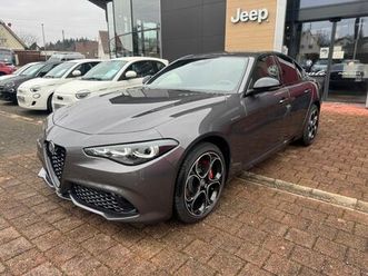 alfa romeo giulia 2.0 veloce at8-q4 memory leder navi kamer