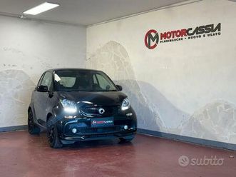 smart fortwo 90 0.9 turbo twinamic urbanrunner