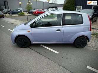 daihatsu cuore - 1.0-12v tokyo