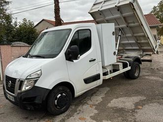 nissan nv 400 benne