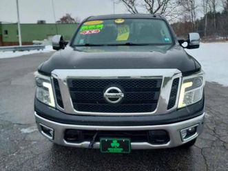 used 2017 nissan titan sl