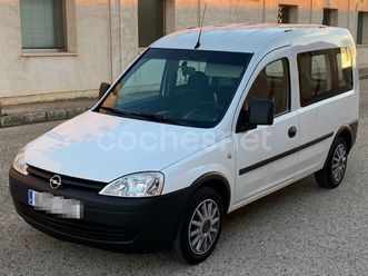 opel combo tour essentia 1.3 cdti 75 cv