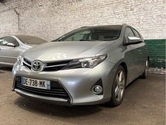 toyota auris touring sport