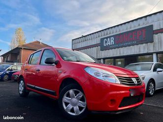 dacia sandero 1.4i mpi kit de distri ok / ct ok et garantie 48 mois possible