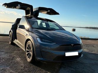 tesla modèle x plaid avec options