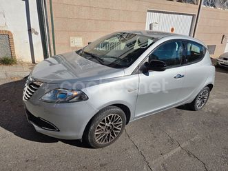 lancia ypsilon 1.2 8v 69 cv stopstart silver