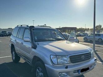 toyota land cruiser hdj 100