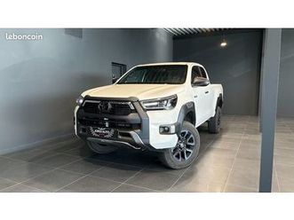 toyota hilux xtra cab 4wd 2.8 d-4d 204ch invincible bva6