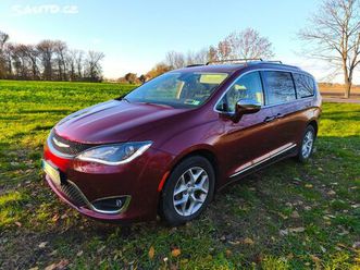 chrysler pacifica limited 2019