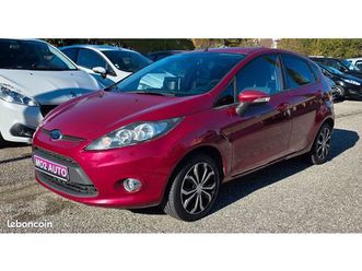 142.000kms ford fiesta 1.25i 82ch trend 2012 gps cam clim...