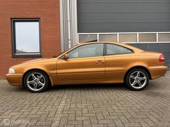 volvo c70 coupé - 2.3 t-5 intro-line - saffron pearl