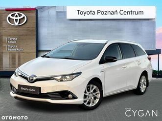 toyota auris hybrid 135 premium