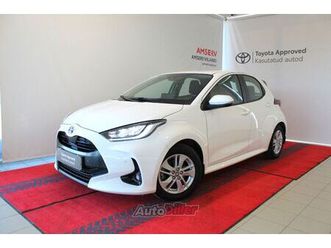 toyota yaris petrol, automatic active plus hybrid 1.5 68kw
