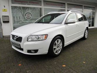 volvo v50 kombi d2 business pro edition,navi,leder,top
