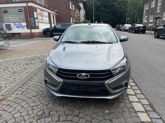 lada vesta 1.6/klima/r.kamera/lpg