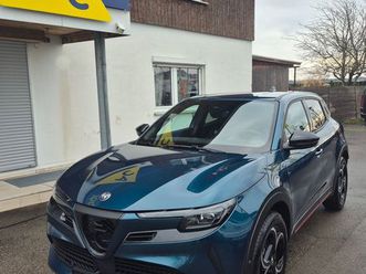 alfa romeo junior 1.2 vgt speciale, tz50km, navi, matrix, keyless