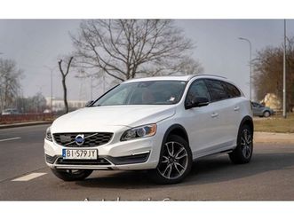 volvo v60 cross country volvo v60 i cross country 2.5 t5 awd 254km 2.5