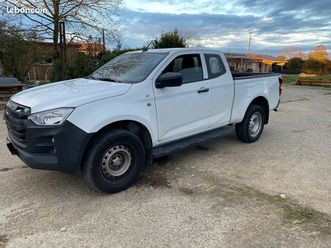 pick up isuzu dmax space n57