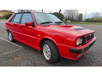 1992 lancia delta rouge manuel, 5 vitesses conduite à gau...
