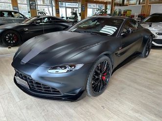 aston martin v8 vantage a sant julià de lòria