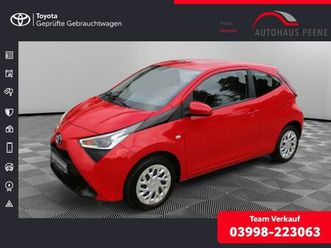 toyota aygo 1.0 x-play