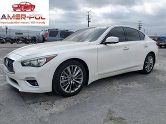 infiniti q50 luxe 2024 3.0l 3.0 benzyna 300km