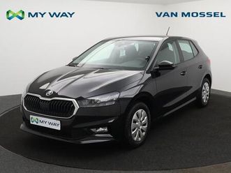 skoda fabia fabia 1.0mpi 80pk *app connect*pdc a*cruise*digital dashboard*blth*airco*...