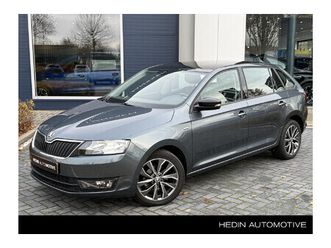 spaceback 1.2 tsi automaat | pano | stoelverwarming | trekhaak