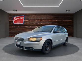 volvo v50 2.4i momentum - ab mfk!