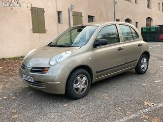 nissan micra 1.2 5 portes, climatisatisée, fermeture des portes centralisée, direction assistée, glaces électrique