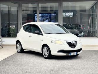 lancia ypsilon 1.2 benzina 69cv e5 neo - 2011