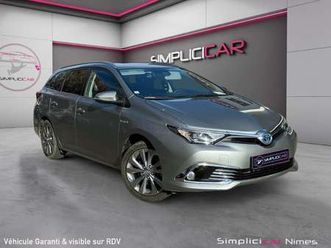 auris hybride 136h dynamic business