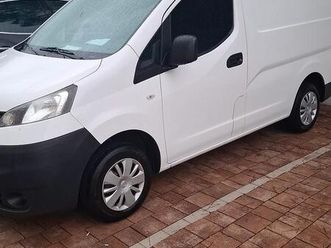 atocarro nissan nv 200