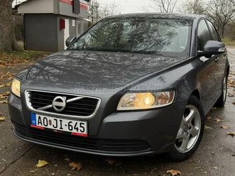 volvo s40 1.6 d drive momentum /bőr/tempomat/195ezerkm!