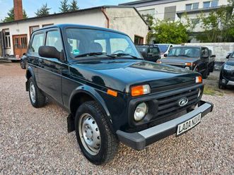 lada niva*ahk*cd-radio*1 hand*tüv 04.2027*4x4*