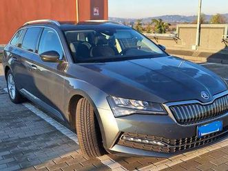 superb wagon iv 1.4 tsi phev executive dsg