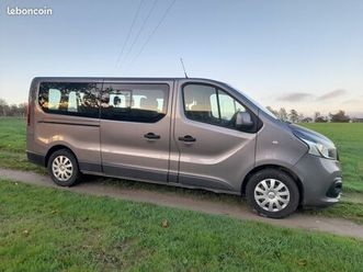 véhicule de tourisme 9 places (voiture)