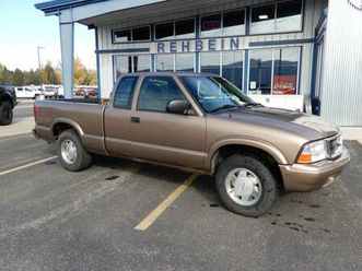 2003 gmc sonoma sls 2wd truck clean,