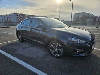 hyundai i30 fastback 1,0 t-gdi prvi vlasnik, 74 000 km, ovlašt. servis, 2020 god.
