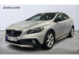 volvo v40 cross country d2 aut momentum p-värm pdc
